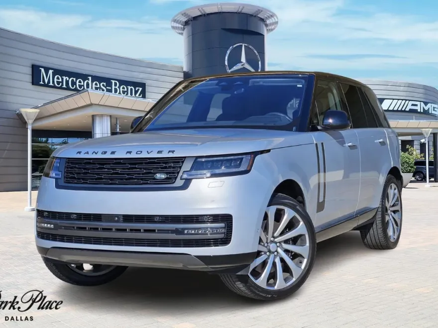 2023 Land Rover Range Rover SE photo 1