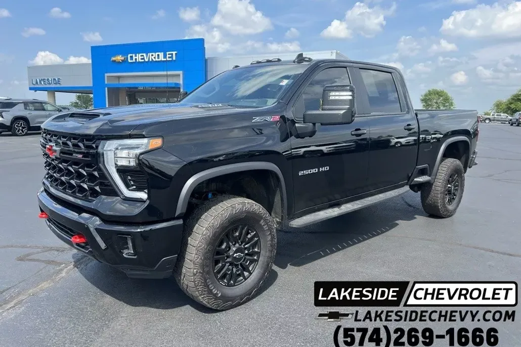 2024 Chevrolet Silverado 2500HD ZR2 photo 1
