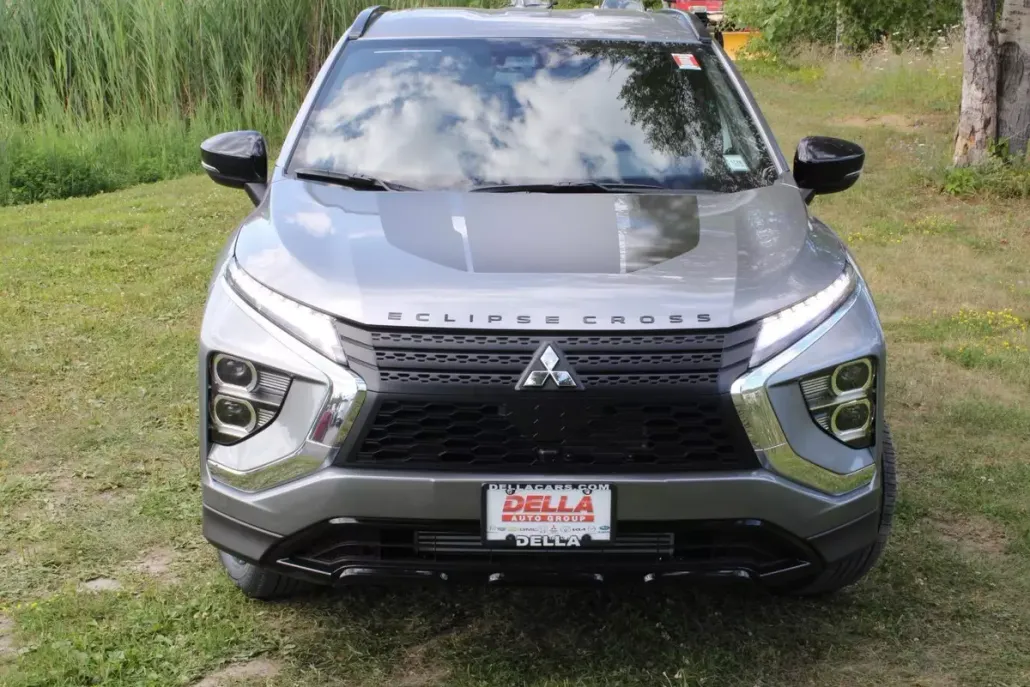 2025 Mitsubishi Eclipse Cross SEL photo 1