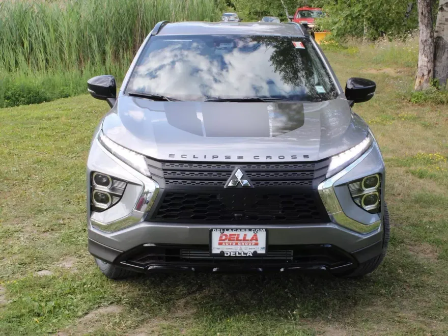 2025 Mitsubishi Eclipse Cross SEL photo 1