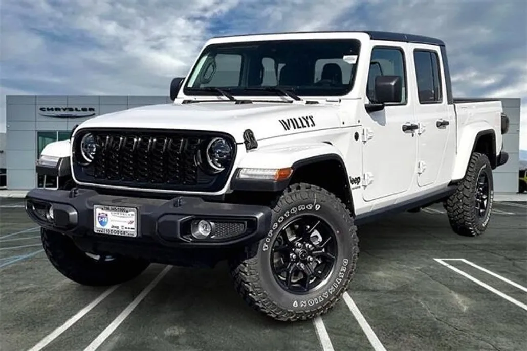 2025 Jeep Gladiator Willys photo 1