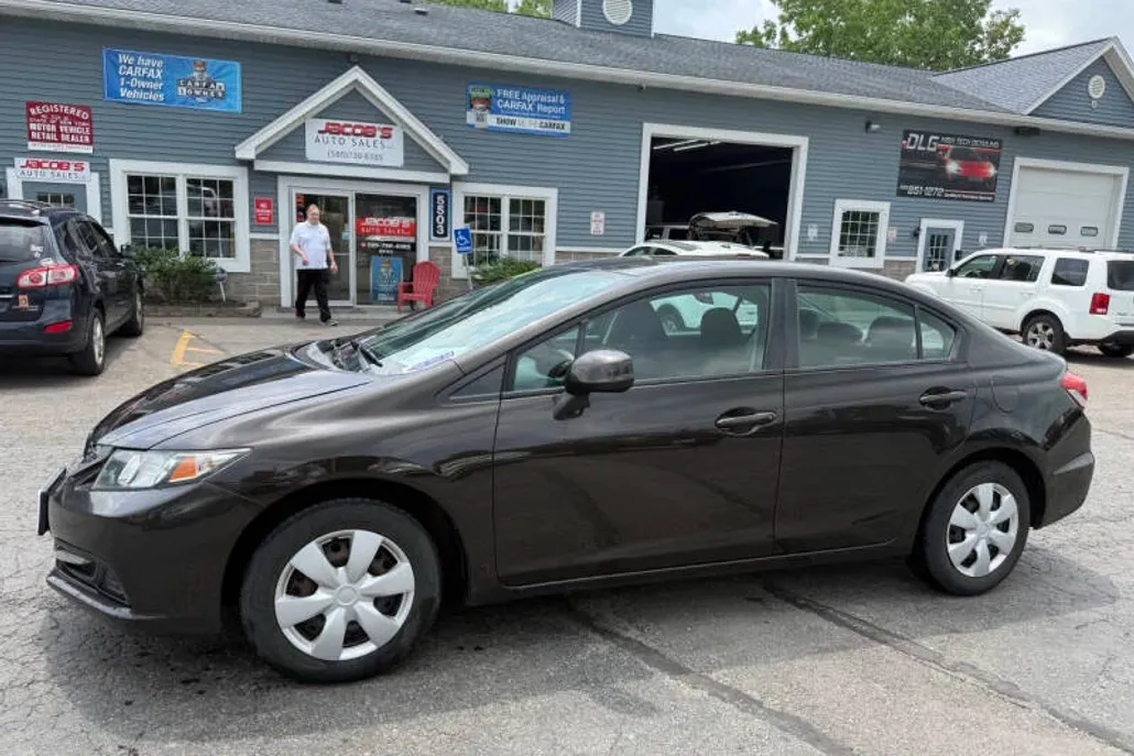 2013 Honda Civic LX photo 1