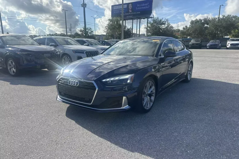 2022 Audi A5 Premium Plus 40 TFSI Quattro photo 1
