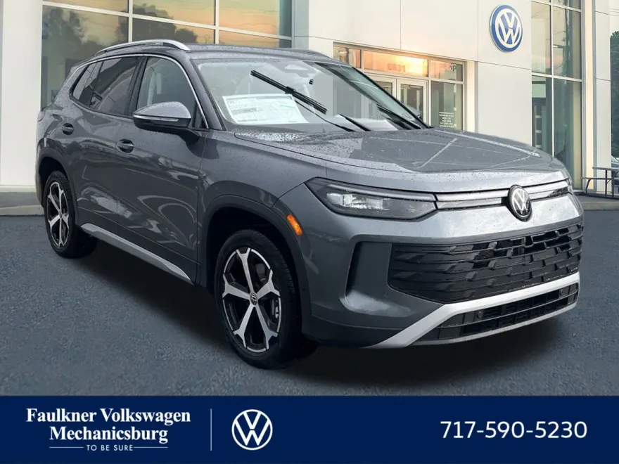 2025 Volkswagen Tiguan SE photo 1