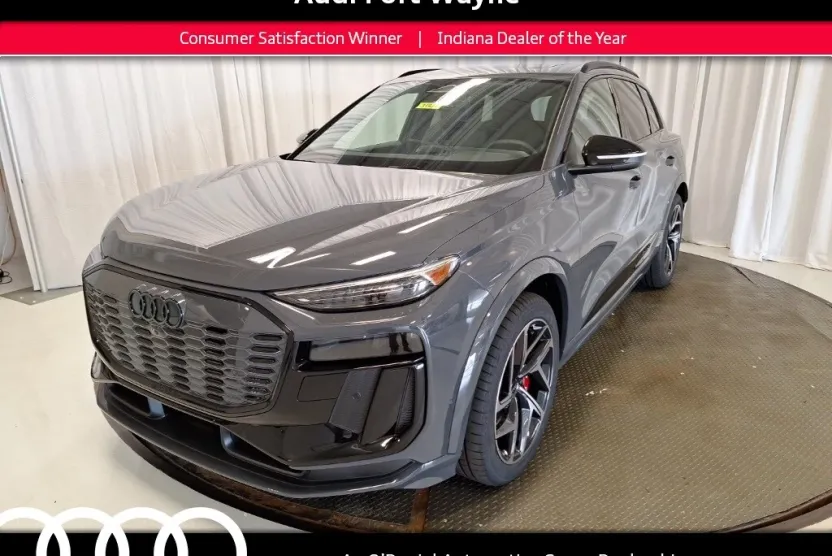 2025 Audi SQ6 photo 1
