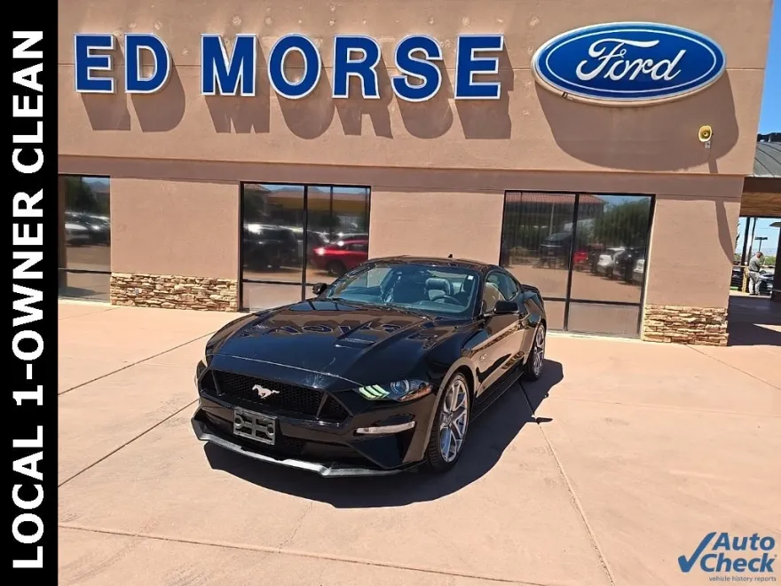 2022 Ford Mustang GT Premium photo 1