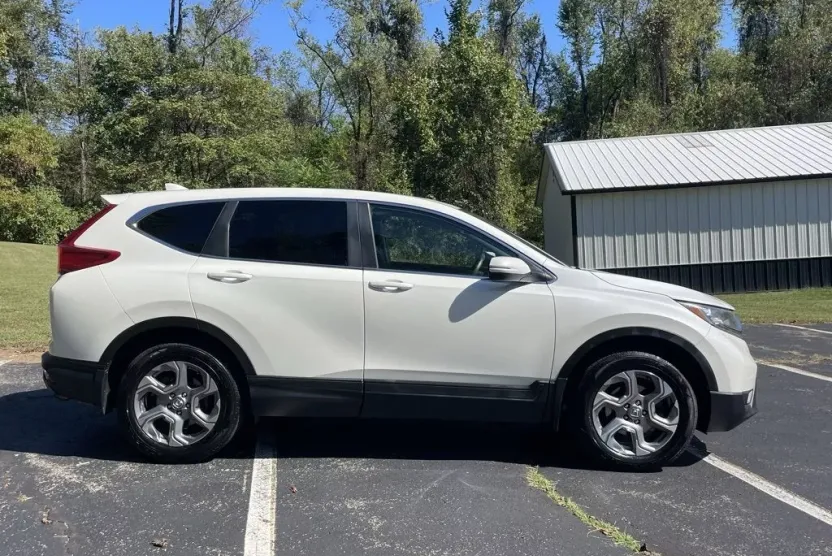 2017 Honda CR-V EX-L photo 1