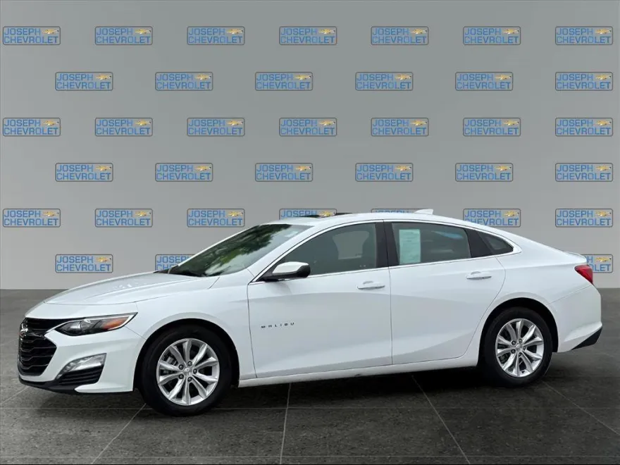 2024 Chevrolet Malibu 1LT photo 1