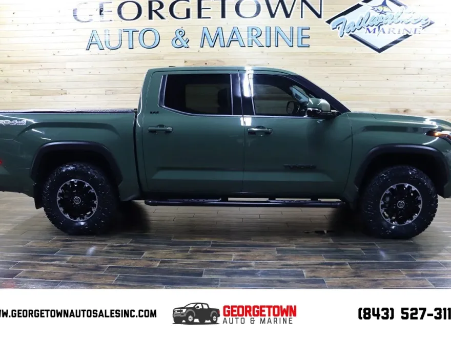 2023 Toyota Tundra SR5 photo 1