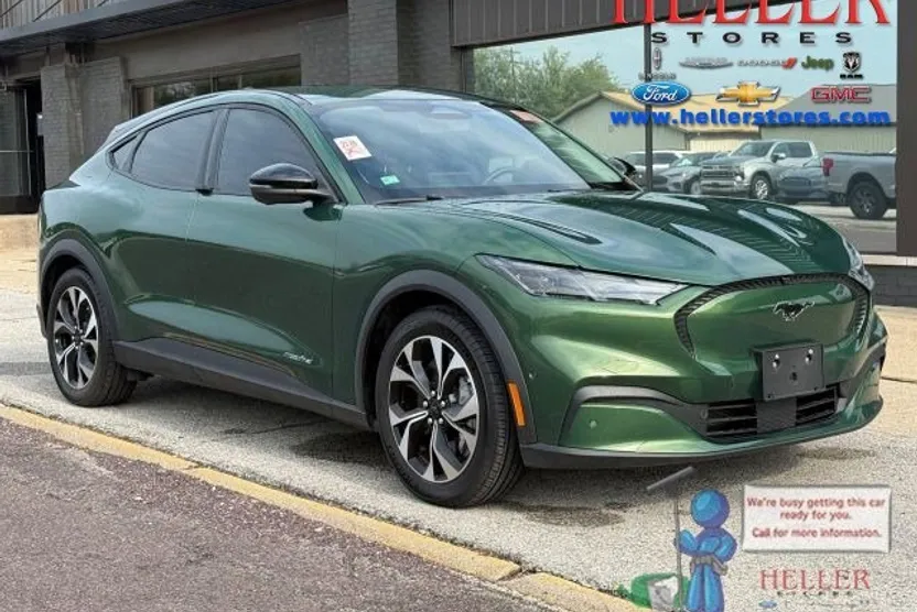 2024 Ford Mustang Mach-E Select photo 1
