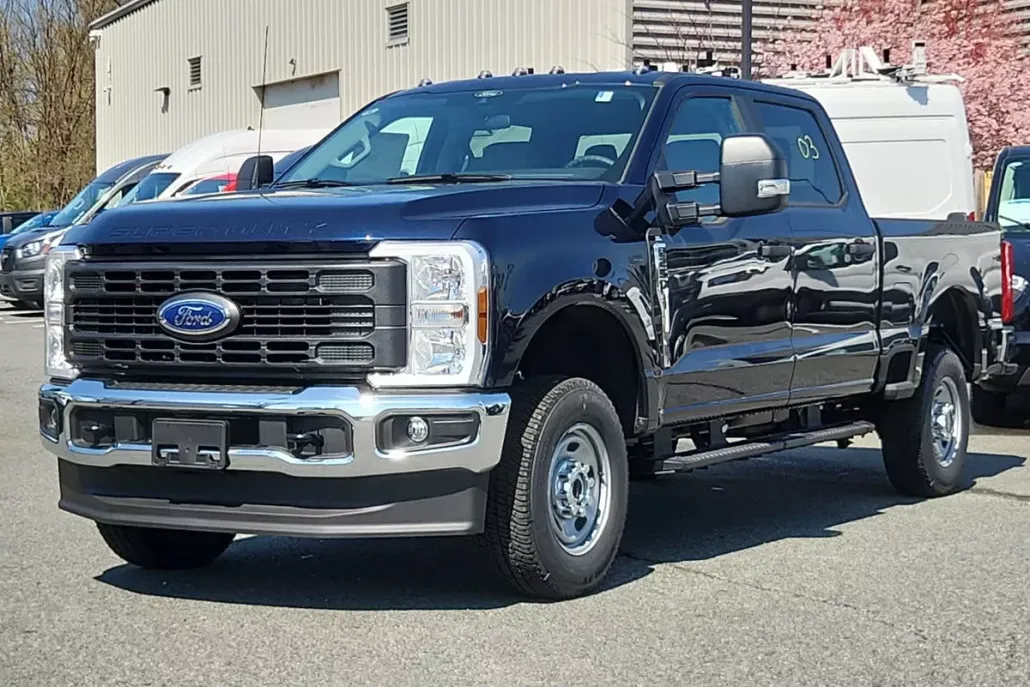 2025 Ford F-250 XL photo 1