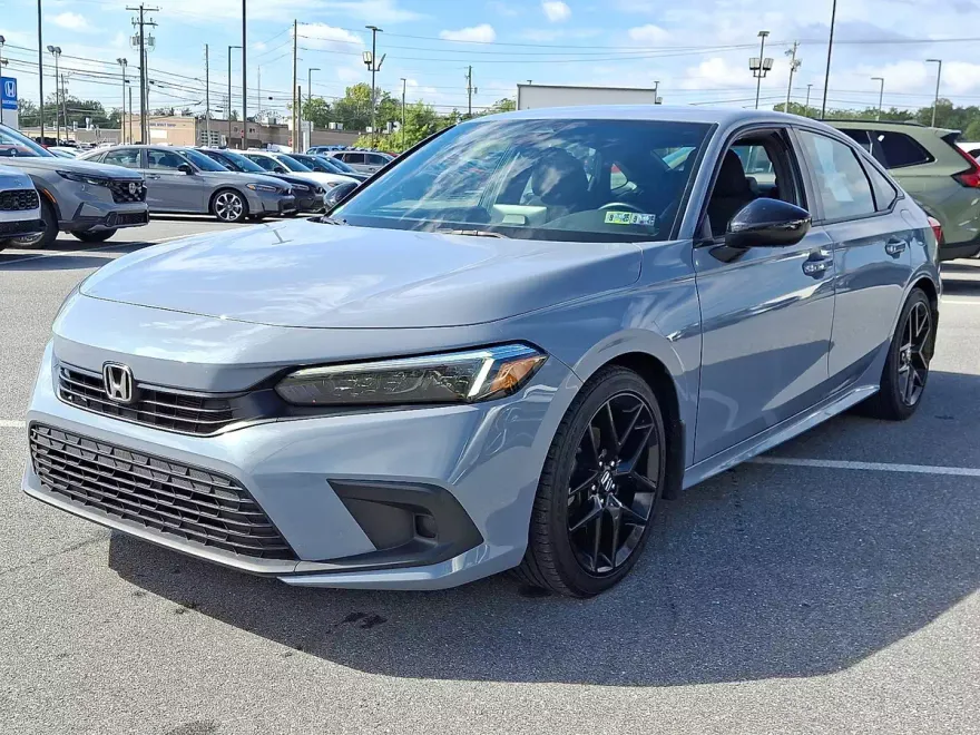 2023 Honda Civic Sport photo 1