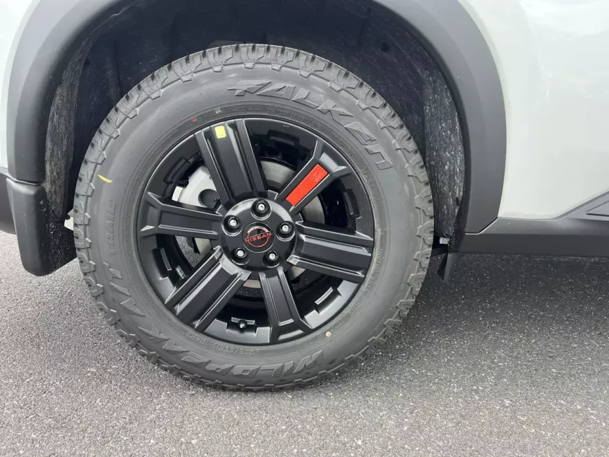 2026 Nissan Rogue SV photo 1