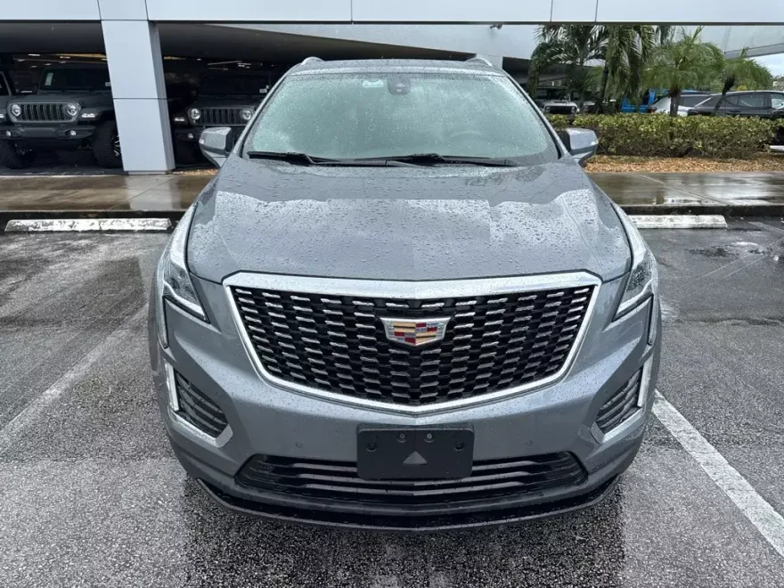 2021 Cadillac XT5 Luxury photo 1