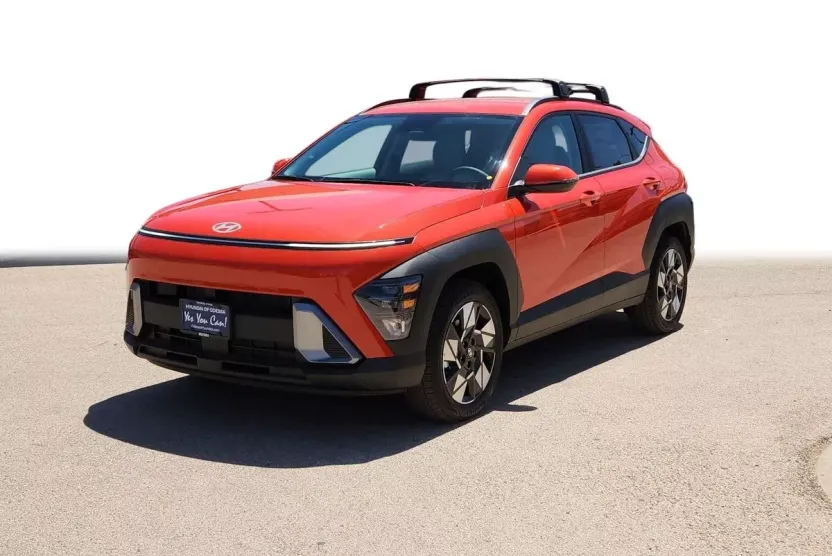 2025 Hyundai Kona SEL photo 1