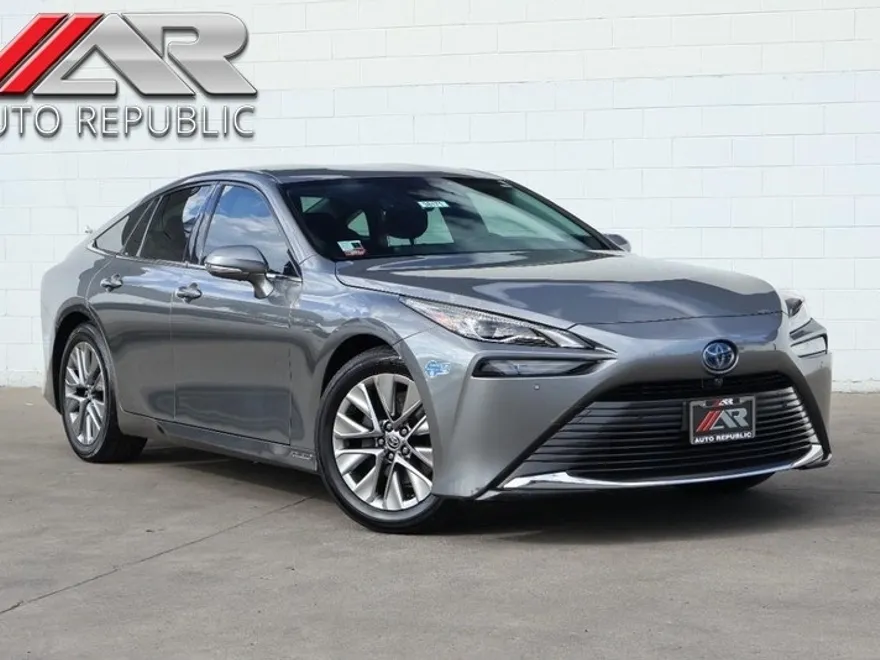 2021 Toyota Mirai XLE photo 1