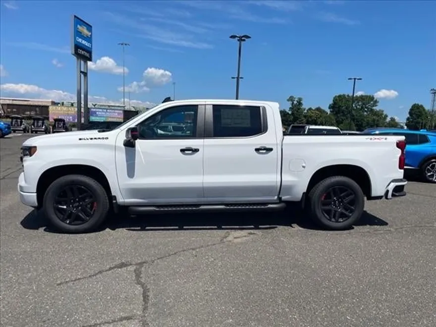2025 Chevrolet Silverado 1500 RST photo 1