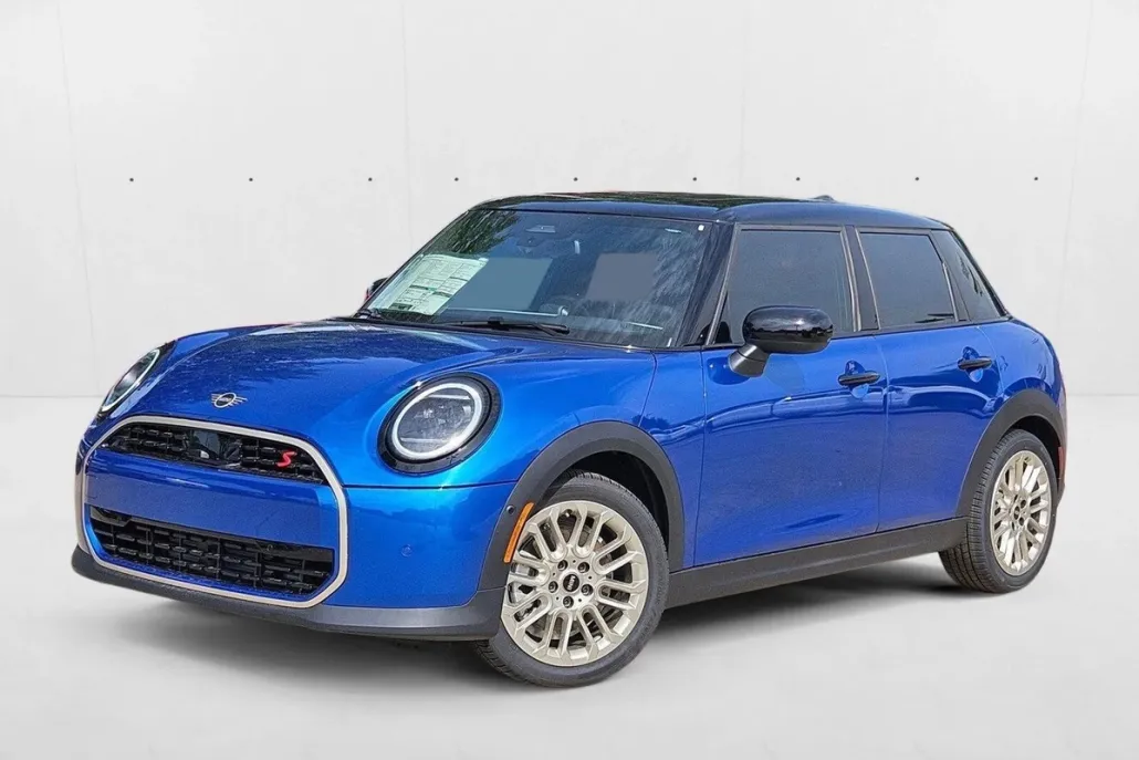 2025 Mini Cooper 4 Door Hardtop S photo 1