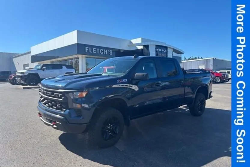 2022 Chevrolet Silverado 1500 Custom Trail Boss photo 1