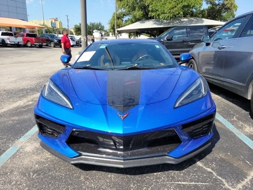 2022 Chevrolet Corvette 3LT photo 2