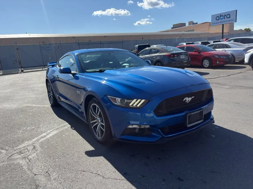 2017 Ford Mustang GT photo 1