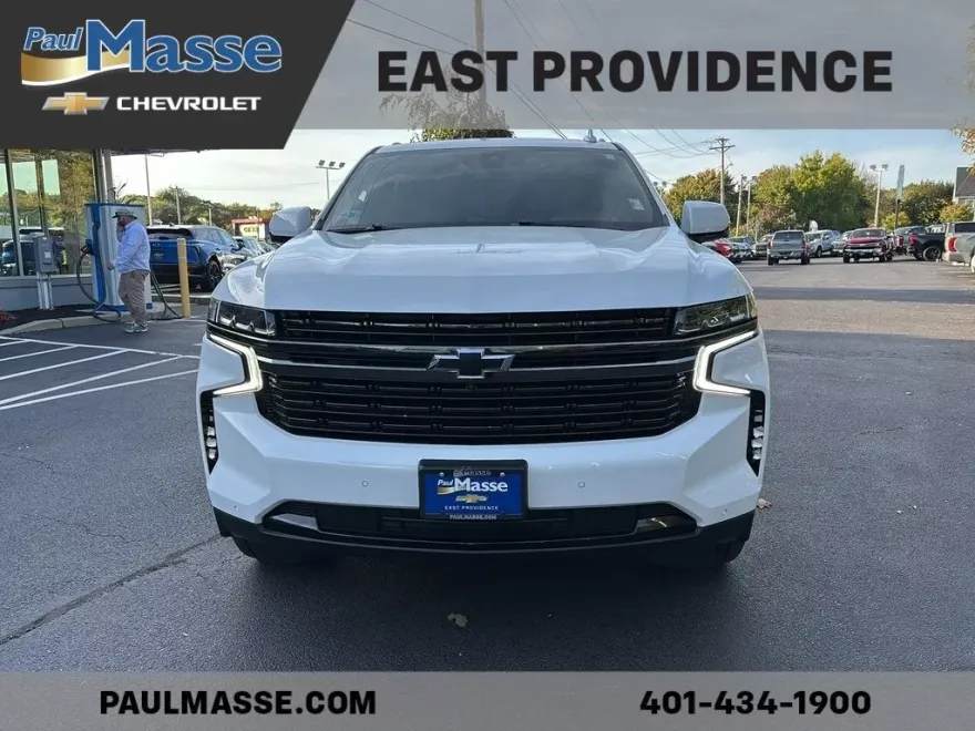 2022 Chevrolet Suburban RST photo 1