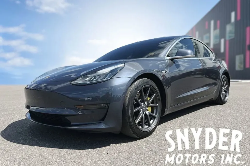 2018 Tesla Model 3 Long Range photo 1