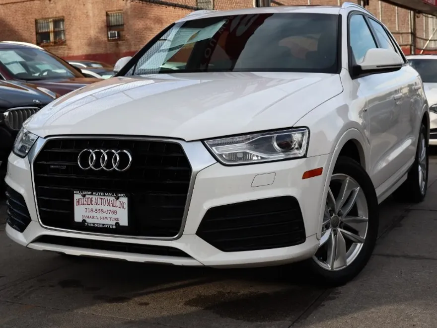 2018 Audi Q3 Premium photo 1
