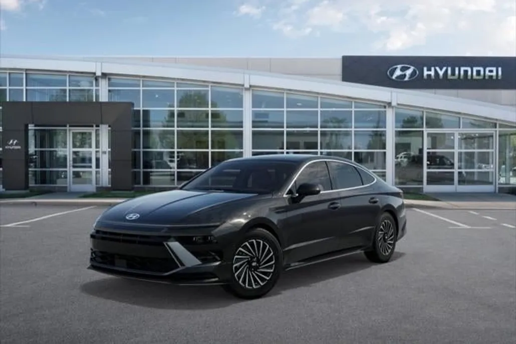 2025 Hyundai Sonata Hybrid SEL photo 1