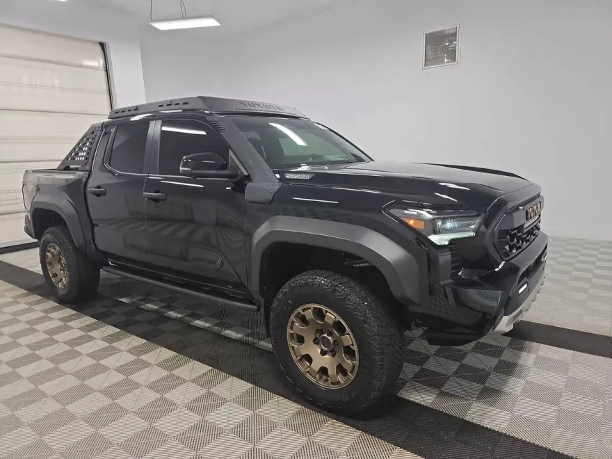 2024 Toyota Tacoma Trailhunter photo 1