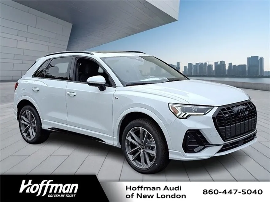 2025 Audi Q3 45 TFSI S line Premium photo 1