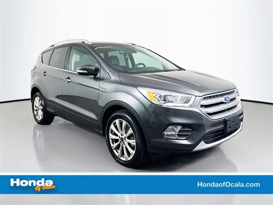 2017 Ford Escape Titanium photo 1