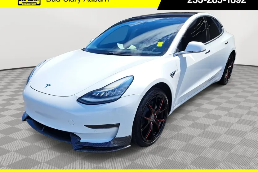 2018 Tesla Model 3 Long Range photo 1