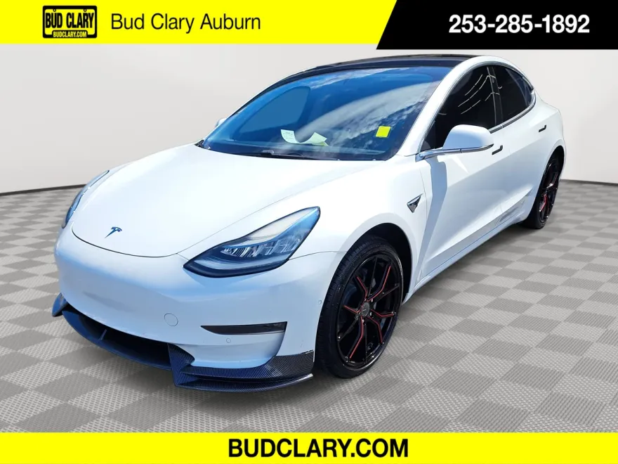 2018 Tesla Model 3 Long Range photo 1