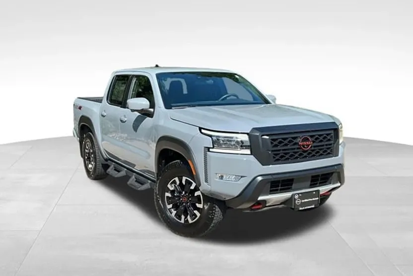 2023 Nissan Frontier PRO-4X photo 1