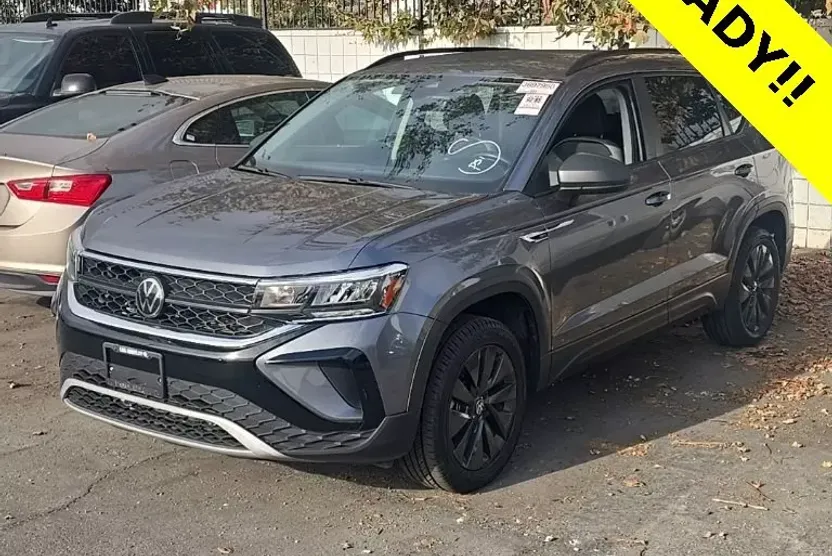 2024 Volkswagen Taos S photo 1