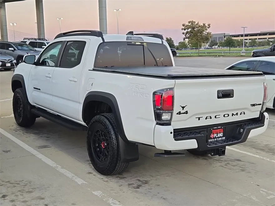 2023 Toyota Tacoma SR5 photo 1