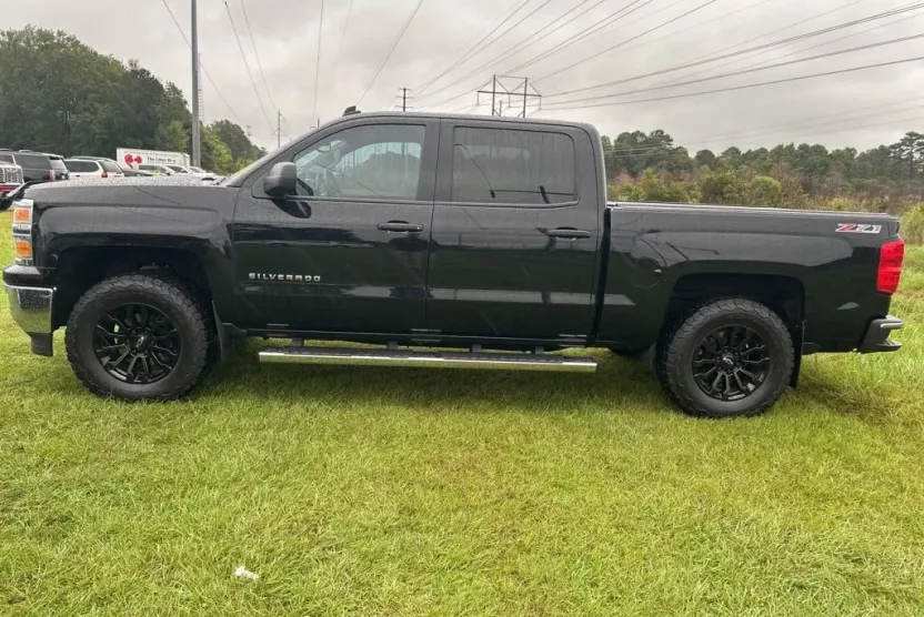 2014 Chevrolet Silverado 1500 LT photo 1
