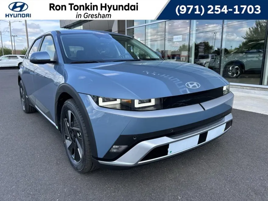 2025 Hyundai Ioniq 5 SE photo 1