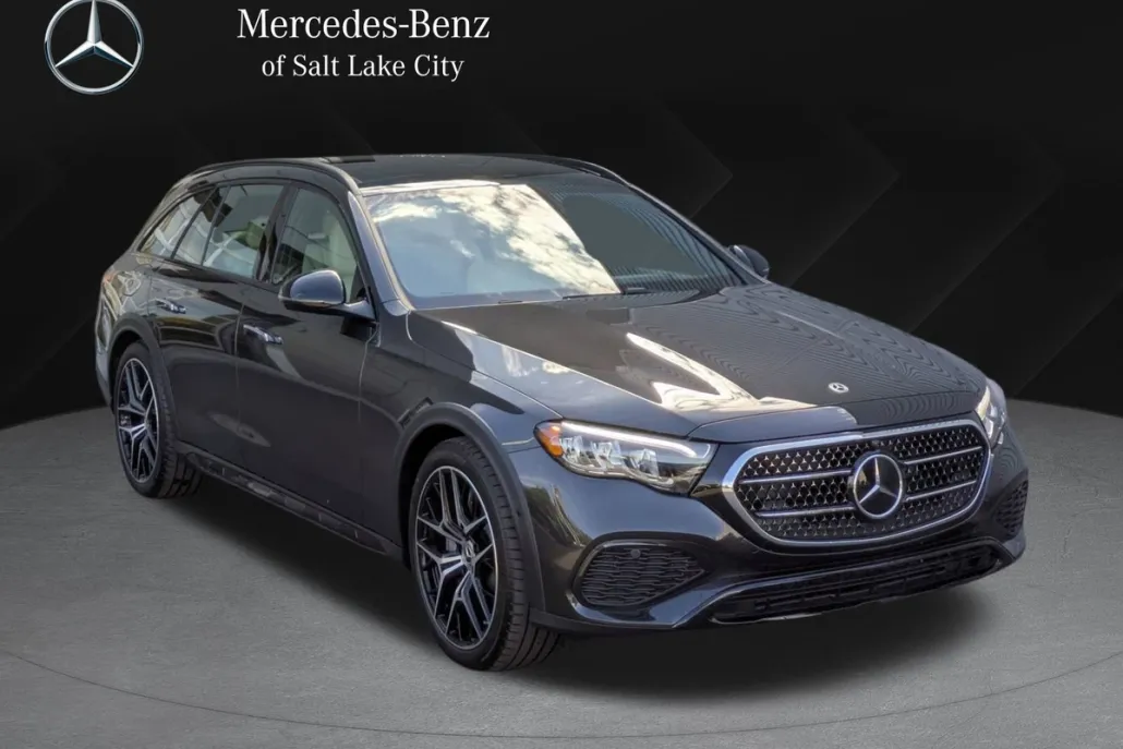 2026 Mercedes Benz E 450 4MATIC All-Terrain photo 1