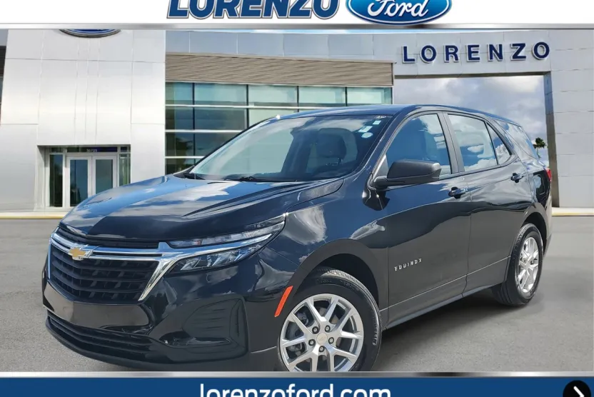 2024 Chevrolet Equinox LS photo 1