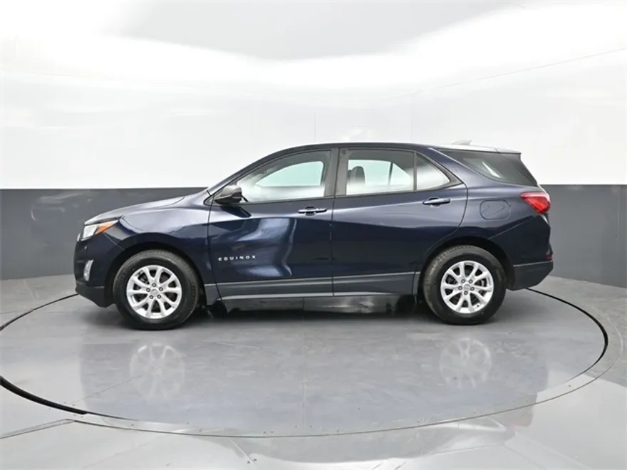 2020 Chevrolet Equinox LS photo 1