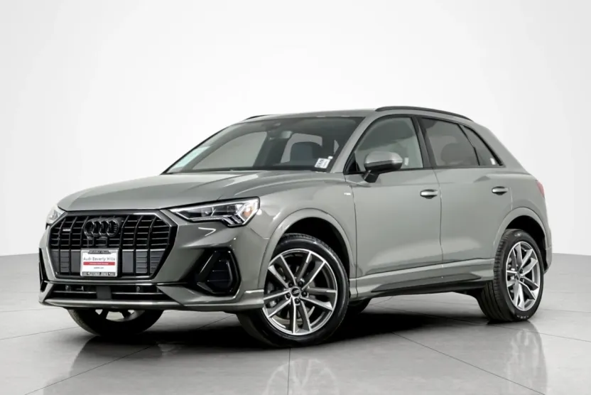 2025 Audi Q3 S line Premium 45 TFSI photo 1