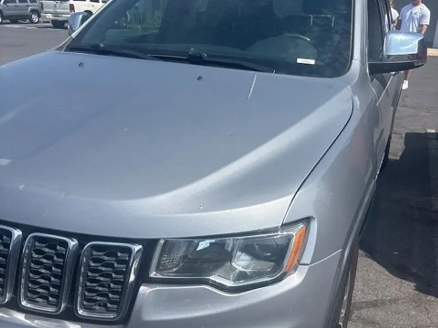 2019 Jeep Grand Cherokee Limited photo 1