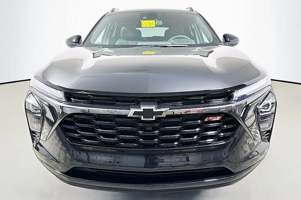2025 Chevrolet Trax photo 1