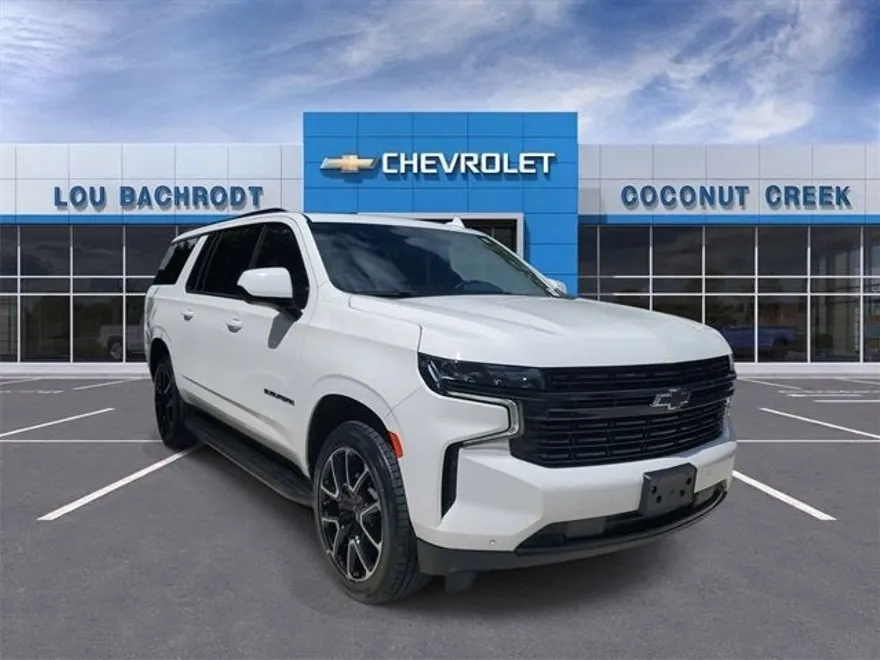 2024 Chevrolet Suburban RST photo 1