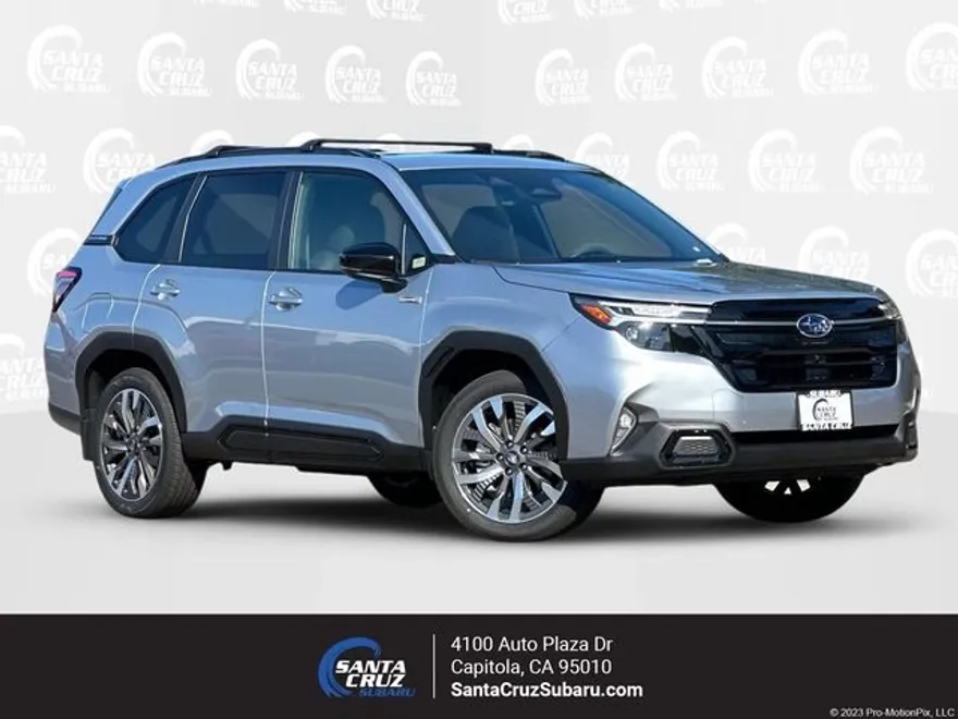 2025 Subaru Forester Touring photo 1