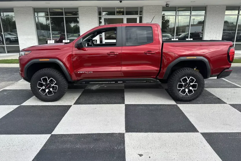 2023 Gmc Canyon AT4X photo 1
