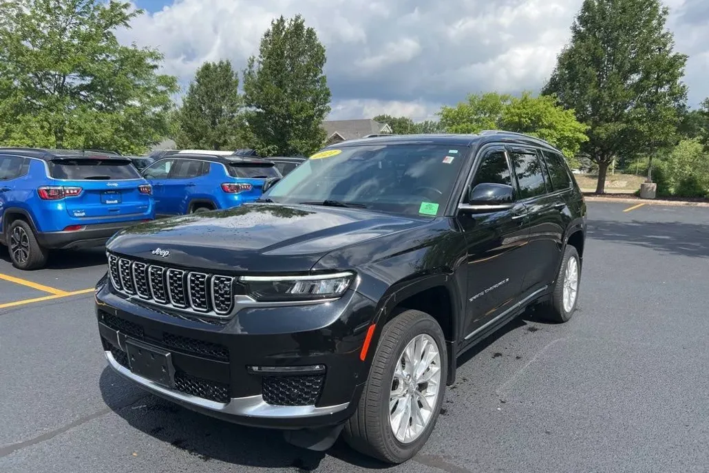2021 Jeep Grand Cherokee L Summit photo 1