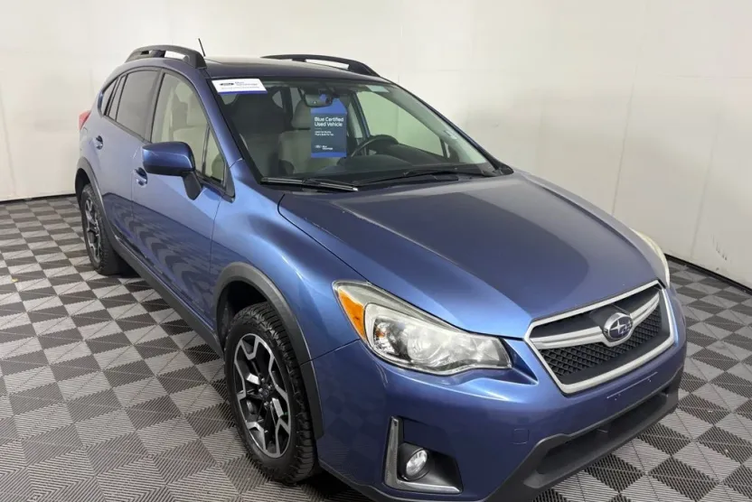 2017 Subaru Crosstrek 2.0i Premium photo 1